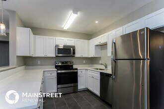 8464 Hollyhock Ave in Seminole, FL - Building Photo - Building Photo