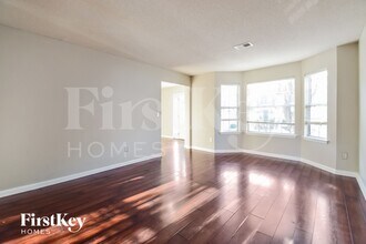 3632 Salem Glen Rd in Stonecrest, GA - Foto de edificio - Building Photo