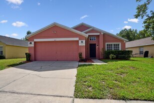 661 Sandy Ridge Dr in Davenport, FL - Building Photo