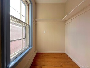 240 Grand St in Newburgh, NY - Building Photo - Building Photo