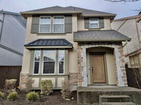 309 SW 203rd Terrace in Beaverton, OR - Building Photo