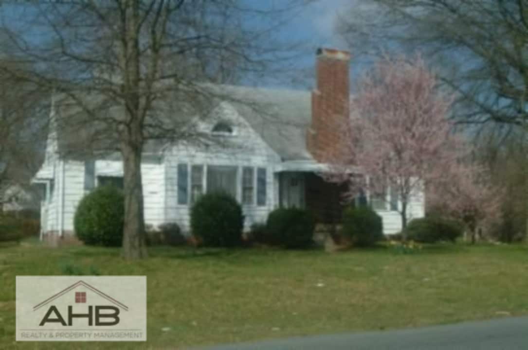 528 Baldwin Rd in Burlington, NC - Foto de edificio