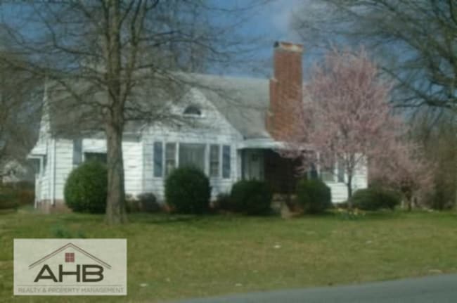 property at 528 Baldwin Rd