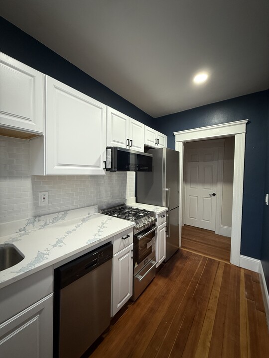 160 Irving Ave, Unit 3C in Providence, RI - Foto de edificio