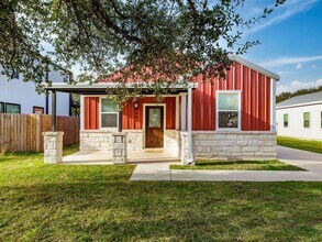904 Central Blvd in Bertram, TX - Building Photo - Building Photo