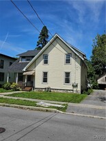 352 S Rutland St in Watertown, NY - Building Photo