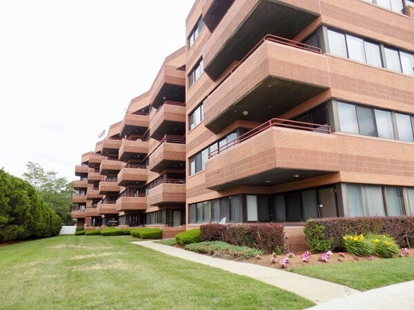 property at 1 Carey Cir
