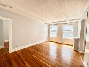 124 Sutherland Rd, Unit 5 in Boston, MA - Building Photo - Building Photo