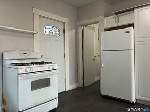 70 Center St in Shelton, CT - Building Photo - Building Photo