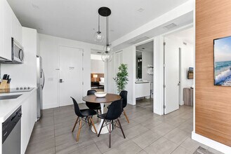 538 Meridian Ave in Miami Beach, FL - Building Photo - Building Photo