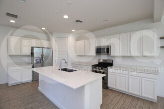 2438 E Warbler Rd in Gilbert, AZ - Building Photo - Building Photo