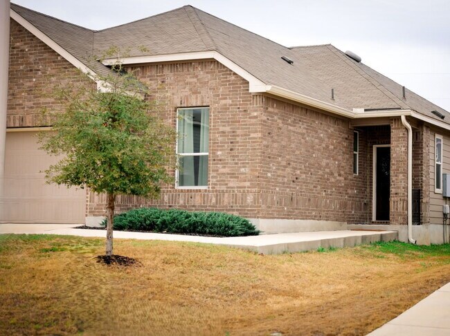 3434 Jefferson Dr in New Braunfels, TX - Building Photo - Building Photo