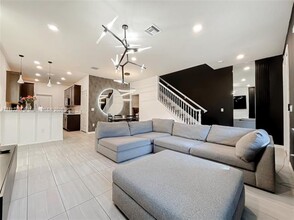 5040 Eucalyptus Dr in Hollywood, FL - Foto de edificio - Building Photo