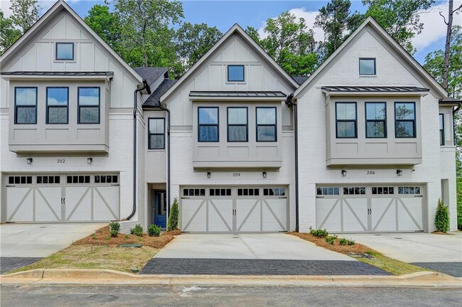 property at 204 Holsten Ln