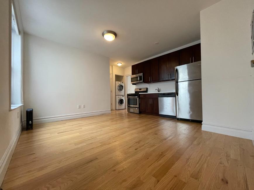 23-5 30th Ave. in Astoria, NY - Building Photo