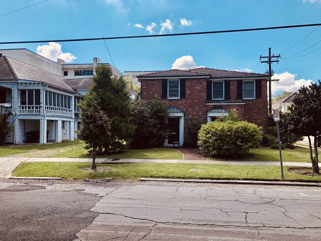 501 Lowerline St, Unit 501 in New Orleans, LA - Foto de edificio - Building Photo