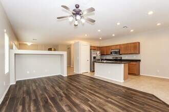 17722 W Marshall Ln in Surprise, AZ - Building Photo - Building Photo