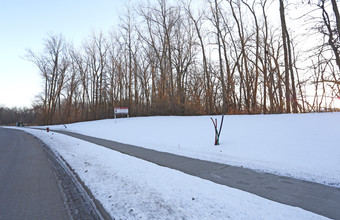 Creek’s Run Townhomes Phase II in Chaska, MN - Foto de edificio - Building Photo