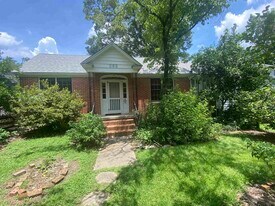 518 McDaniel St in Tallahassee, FL - Building Photo