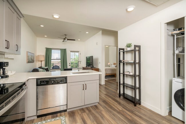 475 N 9th St in Phoenix, AZ - Building Photo - Building Photo