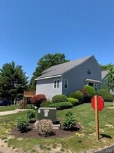 347 Green Rock in Shelton, CT - Building Photo - Building Photo