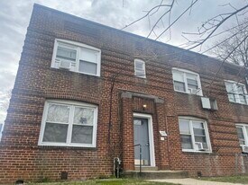 231 Oakwood St SE, Unit #1 in Washington, DC - Building Photo