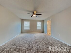 1381 Riley Cir, Unit 0926 in DeLand, FL - Foto de edificio - Building Photo