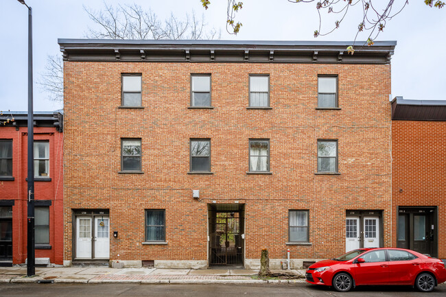 1730 Grand Trunk St in Montréal, QC - Building Photo - Building Photo