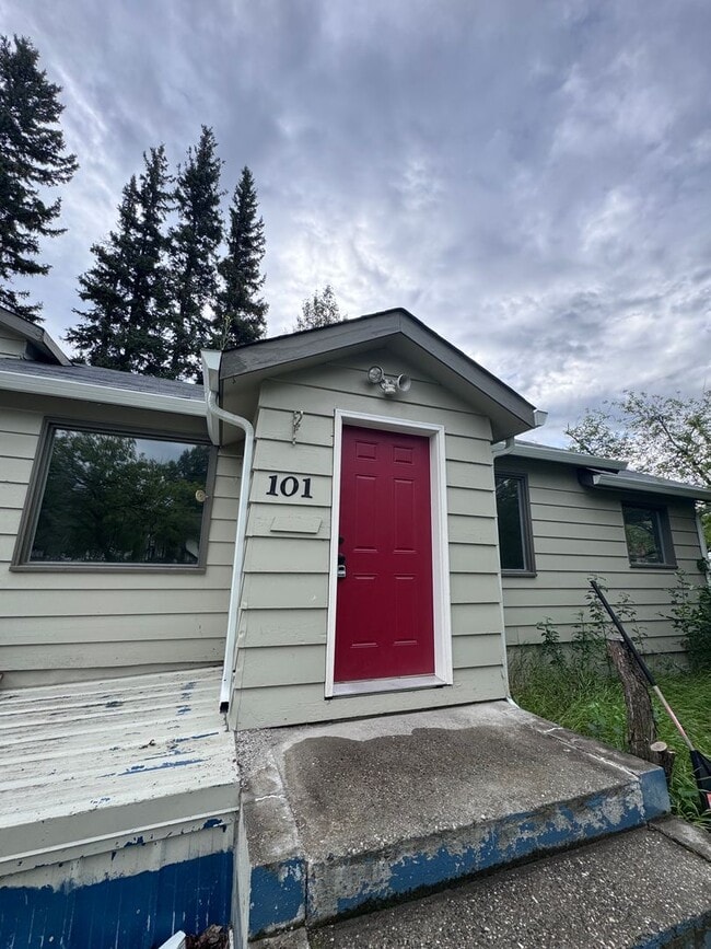 101 C St in Fairbanks, AK - Building Photo - Building Photo