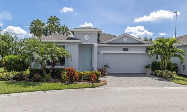 property at 2589 Bella Vista Cir