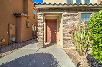 2014 N 77th Dr in Phoenix, AZ - Building Photo - Building Photo