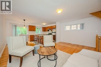 233 Duskywing Way in Oakville, ON - Building Photo - Building Photo