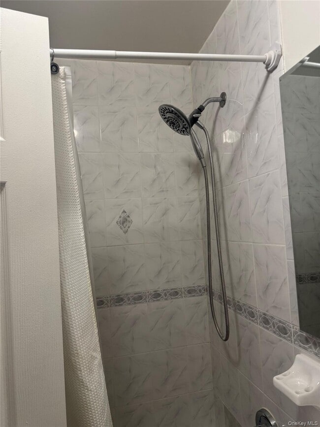 65-95-95 Terrace Ct in Queens, NY - Building Photo - Building Photo