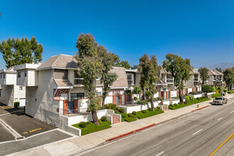 Mason Grove in Chatsworth, CA - Building Photo - Building Photo