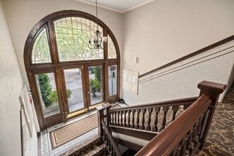 Rialto Court Apartments in Seattle, WA - Foto de edificio - Building Photo