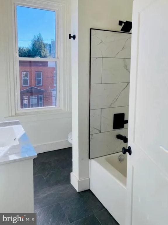 11 E Walnut St in Lancaster, PA - Foto de edificio - Building Photo