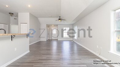 5354 Pebble Beach Dr in Sebring, FL - Building Photo - Building Photo