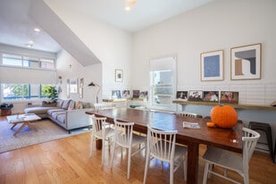 19 Cottage Avenue in Richmond, CA - Building Photo