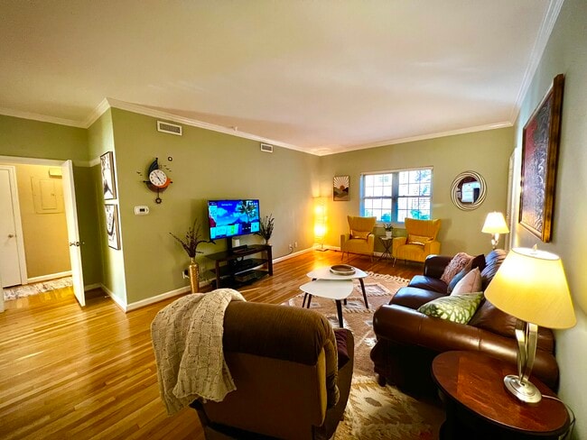 property at 430 Lindbergh Dr NE