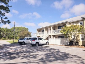 3604 Betsy Ln in Panama City, FL - Building Photo