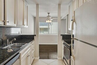 1342 Harvard St in Santa Monica, CA - Building Photo - Building Photo