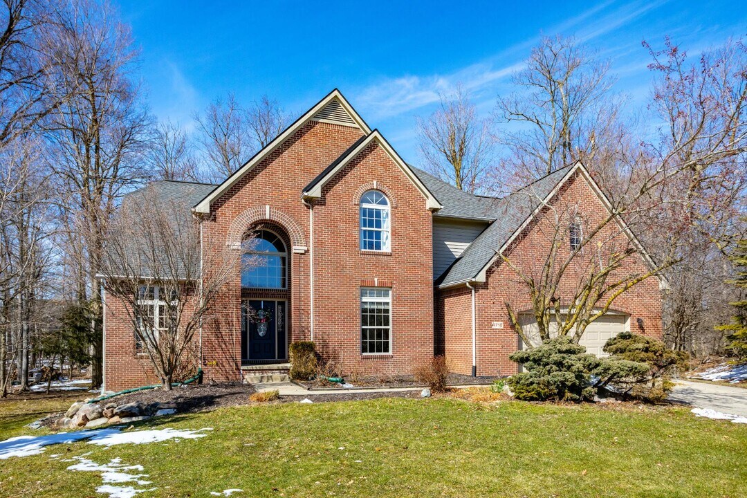 4718 Wildflower Ct in Ann Arbor, MI - Building Photo