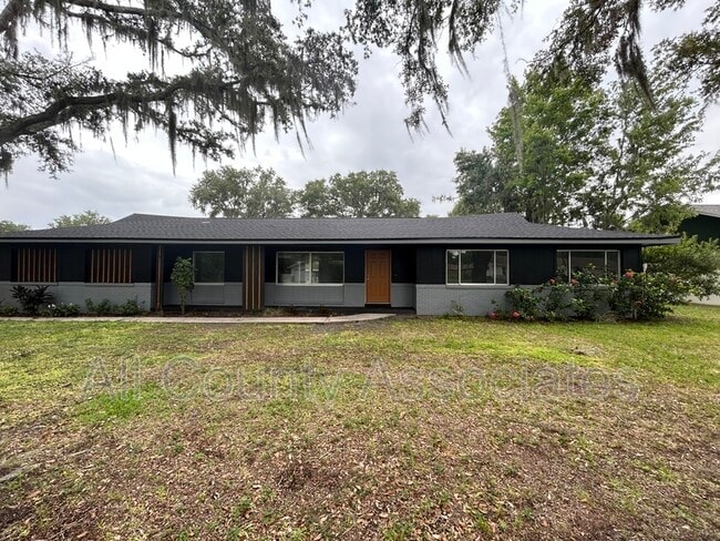 3465 Peacock Ln in Mulberry, FL - Building Photo - Building Photo