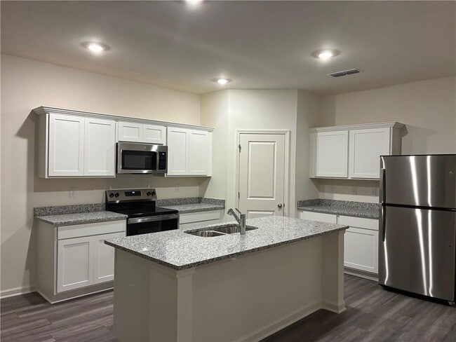 property at 54 Rowlett Pl