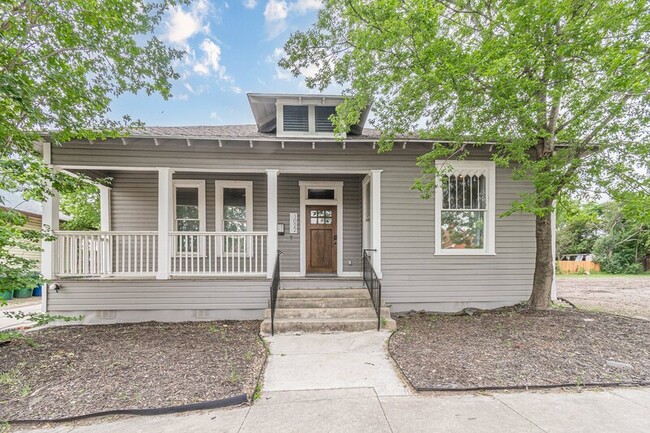 1022 Nolan St