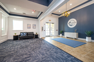 Lakeside Apartments in Slidell, LA - Building Photo - Interior Photo