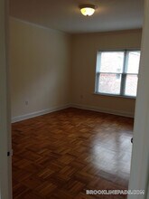 117 Thornton Rd in Brookline, MA - Foto de edificio - Building Photo