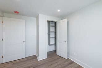 8 Hewitt St in Providence, RI - Building Photo - Interior Photo