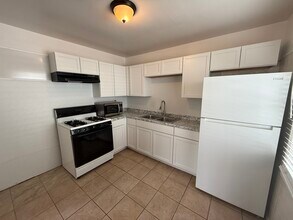 25323 Fern St in Roseville, MI - Building Photo - Building Photo