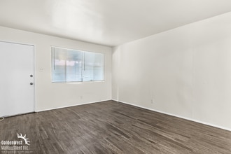 1932 W Berridge Ln in Phoenix, AZ - Building Photo - Building Photo